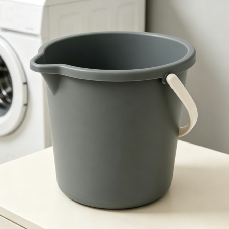 Simple Gray Plastic Bucket with Drain Spout, Household Laundry and Mopping Bucket, Thickened Handheld Water Storage Bucket